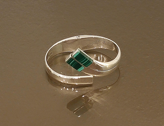 Vintage Mexican Sterling Silver & Malachite Modernist Cuff Bracelet – 950 Silver – 1.80 Troy Ounces – Signed TN-42