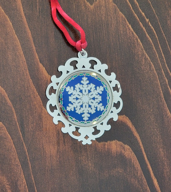 Sterling Silver and Enamel Lunt 1986 Snowflake Christmas Ornament