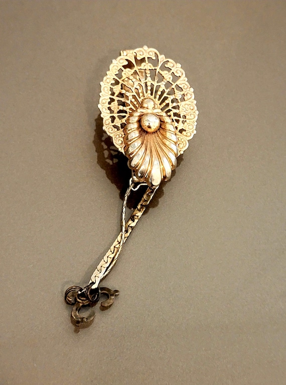 Vintage Sweater Clip