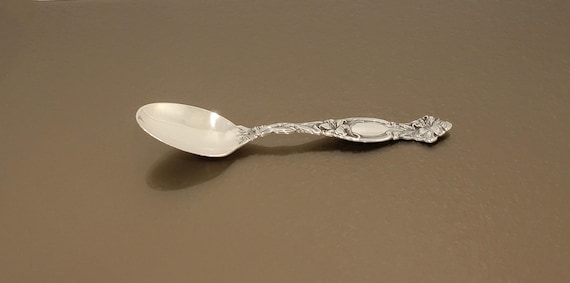 Oval Soup / Dessert Spoon - 7-1/4" - Frontenac by International Sterling Silver