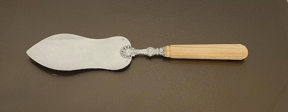 Antique Sterling Silver and Bone Handle French Pie Trowel circa 1840 by Louis Isadoiz Angee 12-1/2"