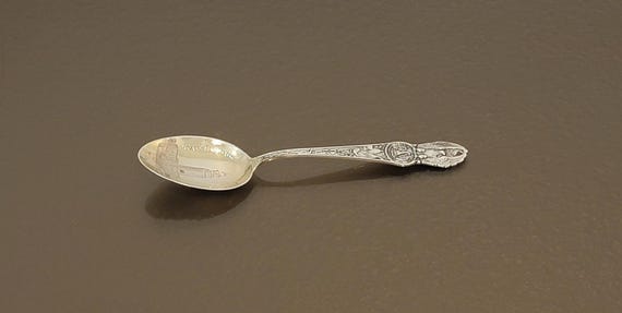 Baton Rouge Louisiana State Capital Sterling Silver Souvenir Spoon by Baker-Manchester Co.