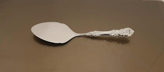 Pastry Server - Steel Blade - Francis I by Reed & Barton Sterling Handle - 10"