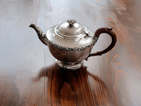 Barker Ellis Co. Silver Tea Pot