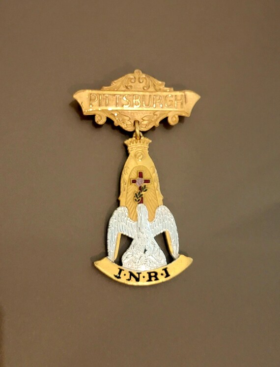 Antique Masonic Badge – 32nd Degree Scottish Rite Pittsburgh Pin – INRI Symbol, Gold & Silver Enamel