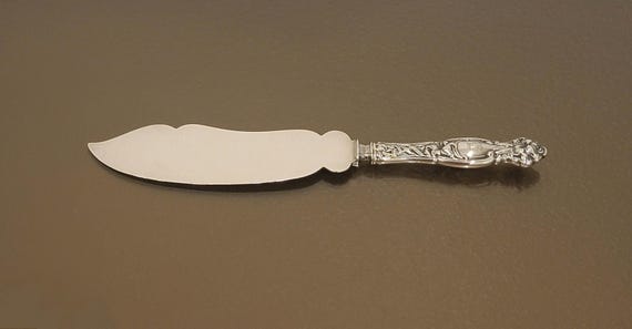 Ice Cream Slice – Frontenac Pattern - Antique Sterling Silver Art Nouveau Tiger Lily – Monogram L