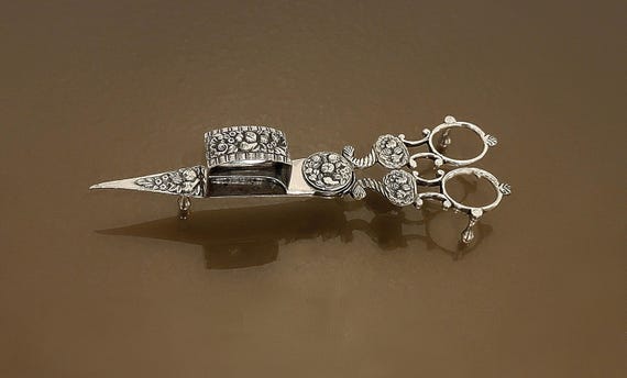 Antique English Silver Plate Wick Trimmer / Candle Snuffer – Victorian Floral Repoussé, c. 1880–1910