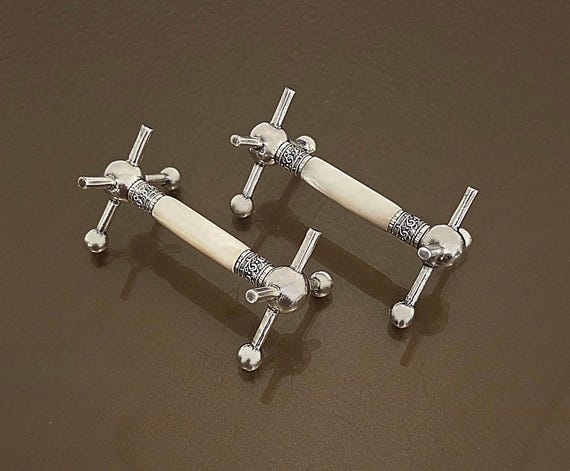 Pair Vintage Silver Plate Mother of Pearl Knife Rests Ornate Scroll Ferrules Crossbar Table Cutlery Rests