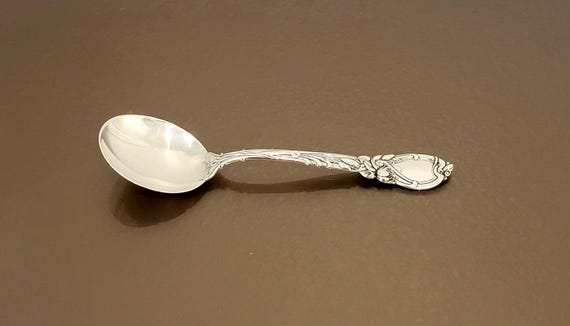 Large Cream Soup (Gumbo) Spoon - La Parisienne by Reed &Barton Sterling Silver