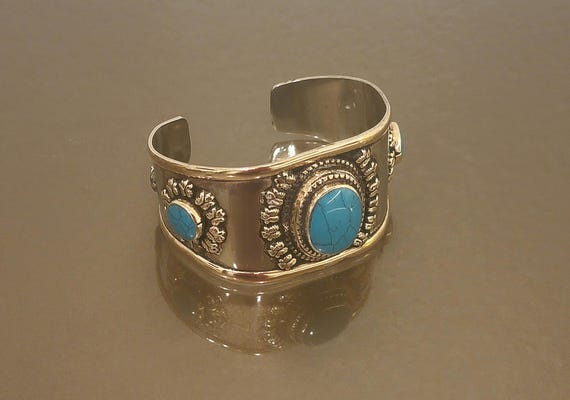Vintage Southwestern Style Turquoise Cuff Bracelet – Silver Plated Brass – Boho Statement Bracelet