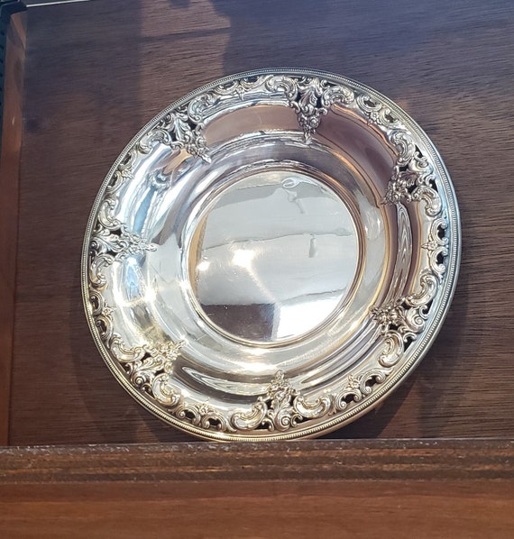 Sterling Grande Baroque by Wallace Bowl