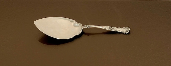 Pie Trowel - Mono W - Buttercup by Gorham Sterling Silver