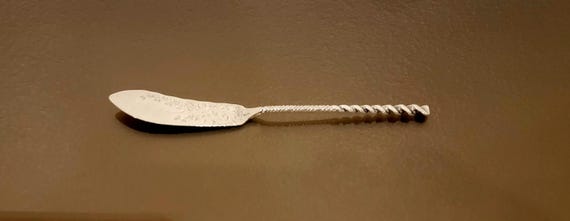 Master Butter Knife - Square Twist by Whiting Sterling Silver Brite Cut