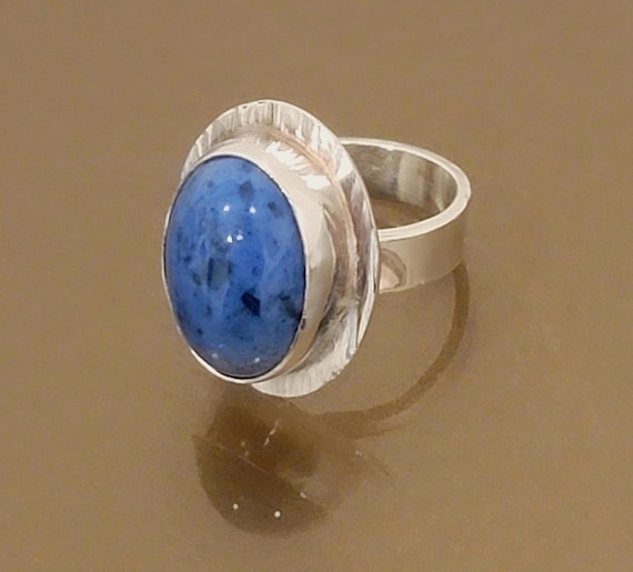Silver Lapis Lazuli Cabachon Ring size 7