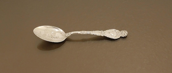 Antique Durgin Sterling Silver Souvenir Spoon – Mount Vernon, Virginia – Martha Washington Portrait – c.1900 – 5-3/4″ – Retailer J.C. Dehr