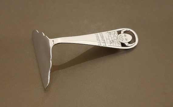 Sterling Silver Humpty Dumpty Baby Food Pusher