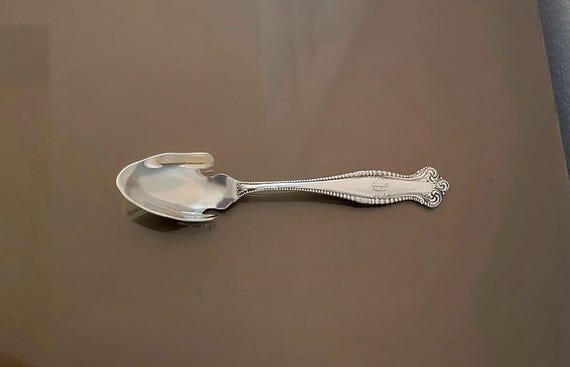 Canterbury by Towle Sterling Silver Cheese Scoop mono "C"