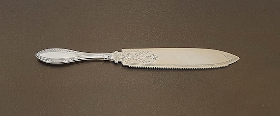 Antique Whiting Indian Pattern Sterling Silver Cake Saw | Victorian Wedding Cake Knife | Engraved Sterling Pastry Server | 9-3/4" Long