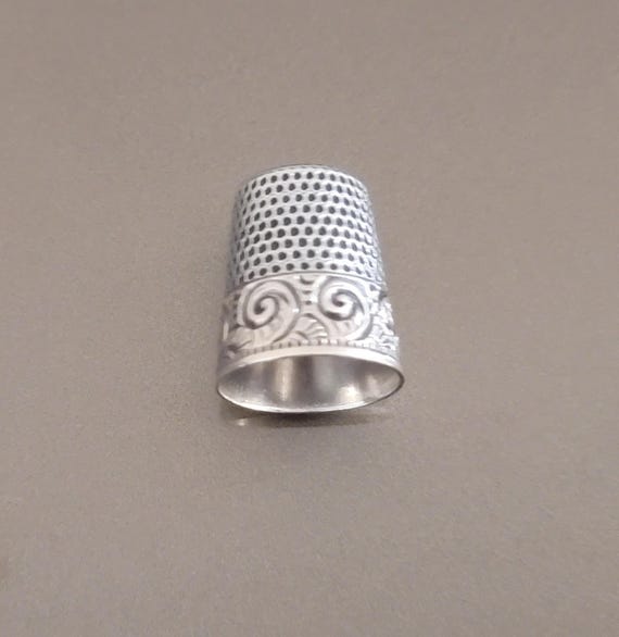 Sterling Silver Scroll Design Thimble