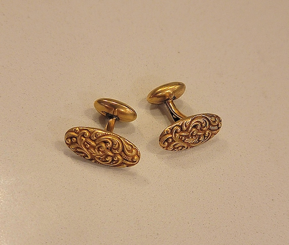 Vintage 10K Gold Engraved Oval Cufflinks – Classic Scroll Design, 2.3g