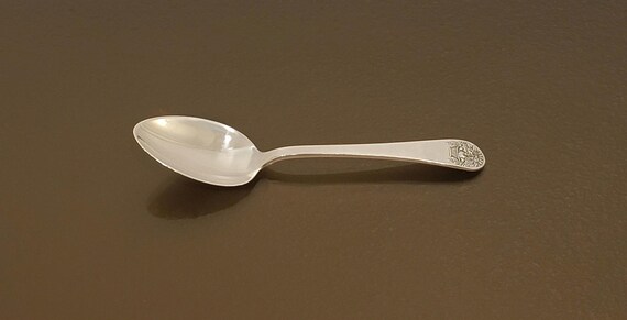 Oval Soup / Dessert Spoon - Basket of Flowers by Tuttle Silversmiths