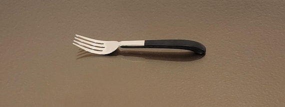 Salad Fork - Contrast by Lunt Sterling Silver Tines