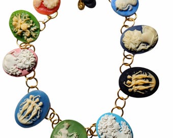 Assorted Vintage Colored Cameos Collar USA Made Vintage Sugar Gay Isber Sisters Necklace Unisex Multicolor 23 inches Unique Artist Quality