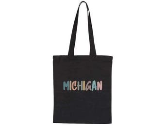 Bolsa de mano negra con texto pastel de Michigan