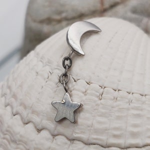Moon & Star Chain Dangle | Titanium Internally Threaded Flat Back Labret Stud | 1.2mm (16g) | Ear Cartilage Tragus Helix Piercing Earring