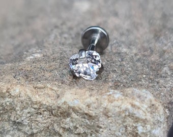 Titanium Crystal Heart Prong Set Labret Stud - 1.2mm/1.6mm Gauge Gauge - suitable for lip, tragus, helix etc - UK Seller