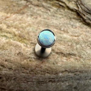 4 mm Hellblauer Opal | 1.2 mm 16g Titan Bolzen mit flacher Rückseite | Medusa Labret Helix Knorpel Conch Tragus Ohrring | Piercing Schmuck | UK Verkäufer