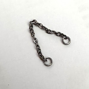 Catena di collegamento per piercing in titanio / Per collegare due piercing alle orecchie / Narici / Qualità impianto / Venditore nel Regno Unito