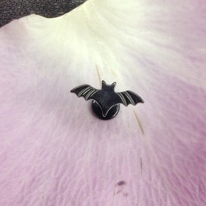 Spooky Black Bat Titanium Internally Threaded Labret Stud - 1.2mm - suitable for lip, tragus, helix , cartilage etc - UK Seller