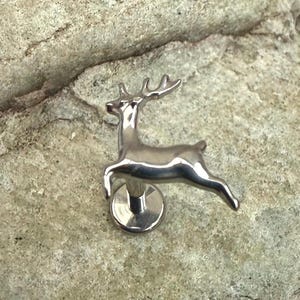 Reindeer Deer | 1.2mm 16g | Implant Grade Titanium Flat Back Stud | Labret Helix Cartilage Conch Earring Piercing Jewelry | Christmas