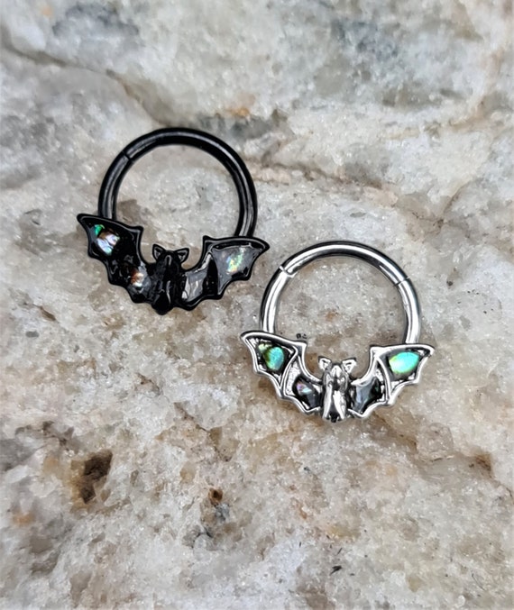 316L Surgical Steel Black PVD Textured Pattern Septum Daith Hinged Clicker Hoop 316L Surgical Steel Black PVD Textured Pattern Septum Daith Hinged Clicker Hoop
