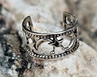 Moon and Star Sterling Silver Ear Cuff Ring - No Piercing Required - UK Seller