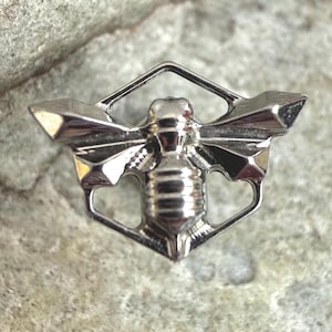 Moth / Bee Insect | Titanium Flat Back Labret Stud Earring | 1.2mm (16g) Gauge | Tragus Ear Cartilage Conch Helix Piercings | UK Seller