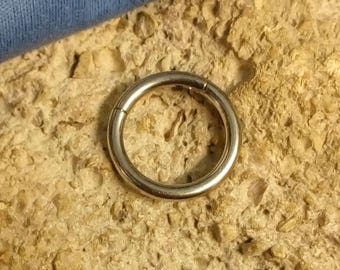 Effen chirurgisch staal scharnierende segment clicker ring - UK Verkoper - oor, lip, septum, neus etc piercings - veel maten