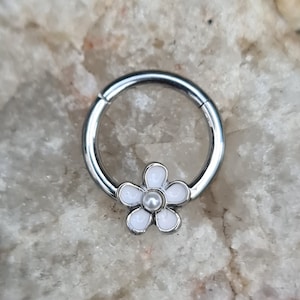 Emaille Daisy Klappseptum oder Daith Clicker Ring - Chirurgenstahl - UK Verkäufer