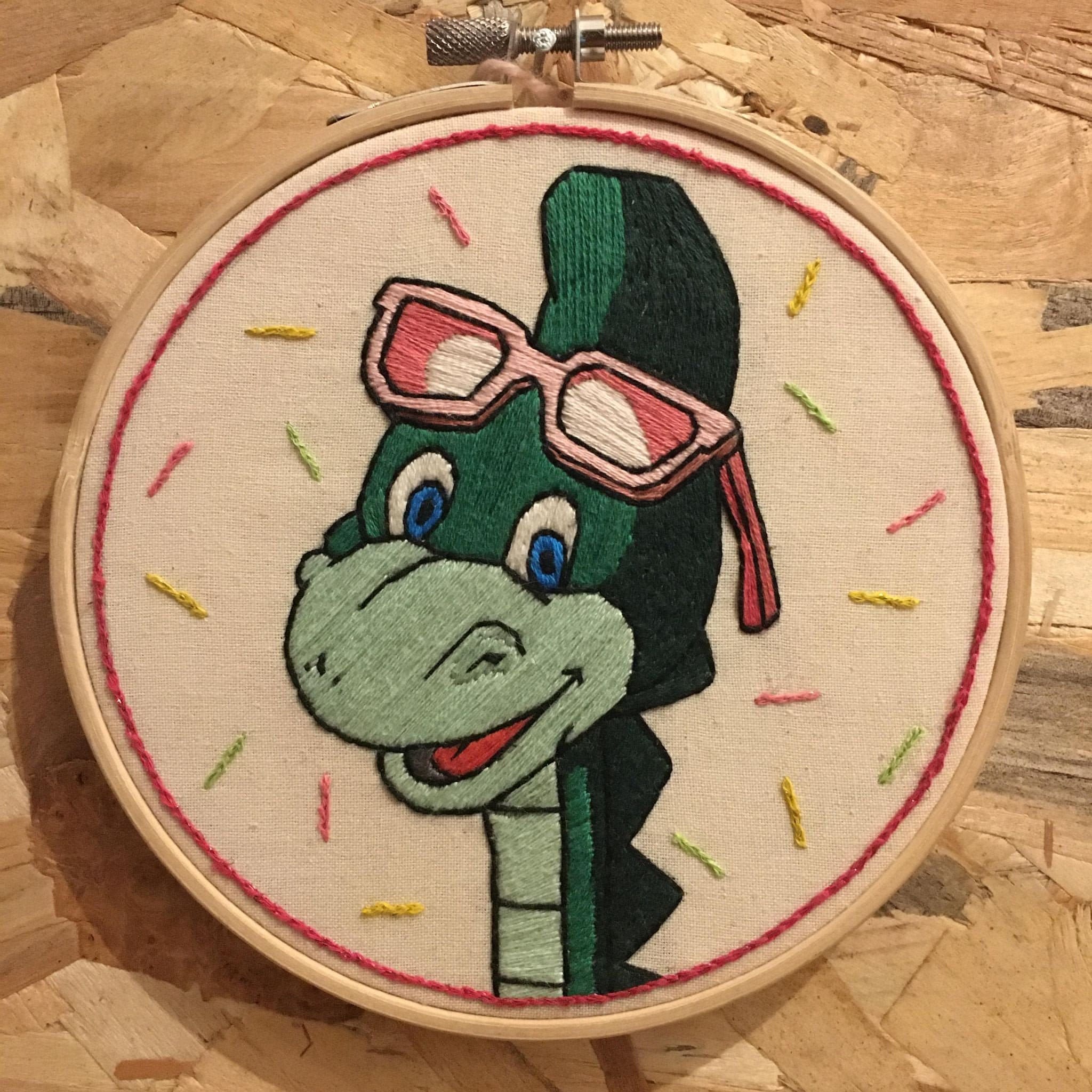 Cadre Déco Broderie Denver Le Dernier Dinosaure Fait Main