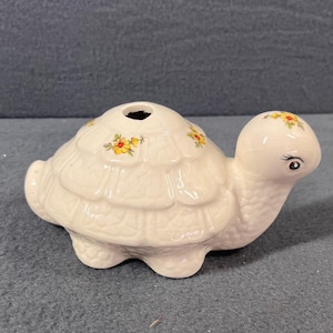 Vintage Ceramic Turtle Planter – Cute Succulent Holder & Home Decor, Perfect Gift Idea for Turtle Lovers