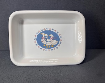 Vintage Lasagna Dish - Treasure Craft Made in USA, Ribbon Geese Pattern, Collectible Bakeware, Perfect for Serving & Decor