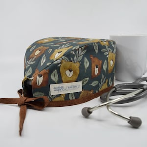Men&#39;s scrub hat, Spoonflower fabric, Grubby Woodland Bears