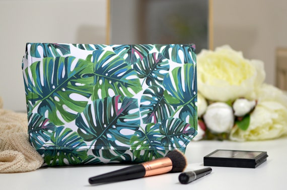Palm leaf outlet makeup bag