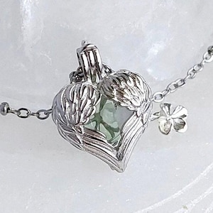 Collar de urna con alas de ángel en plata de ley, joyería de cremación con forma de corazón, colgante para cenizas, regalo de recuerdo.