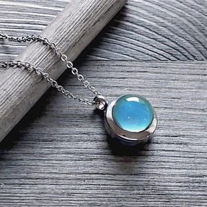 Color Changing Locket Necklace | Cremation Ashes Urn Jewelry | Small Memorial Pendant | Mini Keepsake Lockets