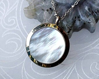 Mother of Pearl Locket | Keepsake Jewelry | Glass Urn Locket Bracelet or Pendant | Urn Jewelry for Ashes, Hair, Pet Fur | Cremation Necklace