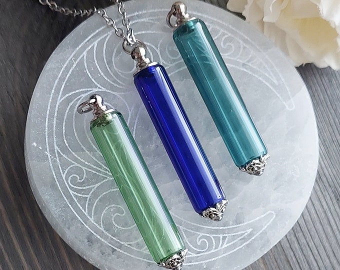 Simple Glass Urn Pendant for Memorial Ashes | Blue Glass Urn, Green Glass Urn Necklace for Human Ashes | Cremation Jewelry | Urn Jewellery