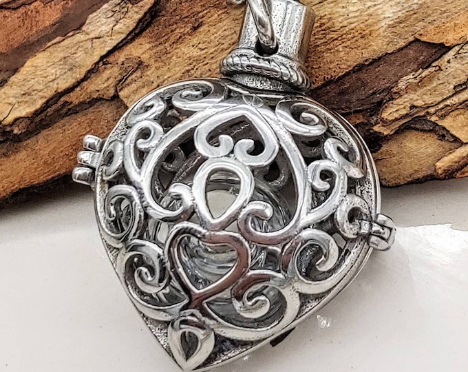 Heart Urn Locket Necklace for Ashes | Sympathy Gift | Cremation Jewelry | Urn Jewelery for Cremains | Memorial Jewellery | Mourning Jewelry