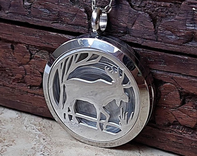 Moose Keepsake Locket Necklace : Cremation Jewelry for Men or Women, Memorial Ash Holder